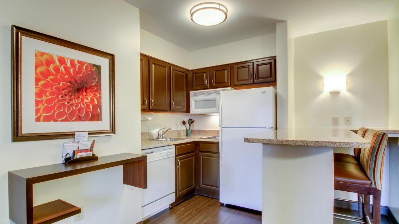 Staybridge Suites Madison - East By Ihg Exterior photo